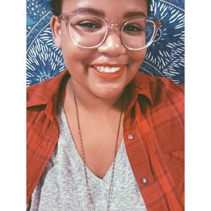 Meet your Posher, Maddie